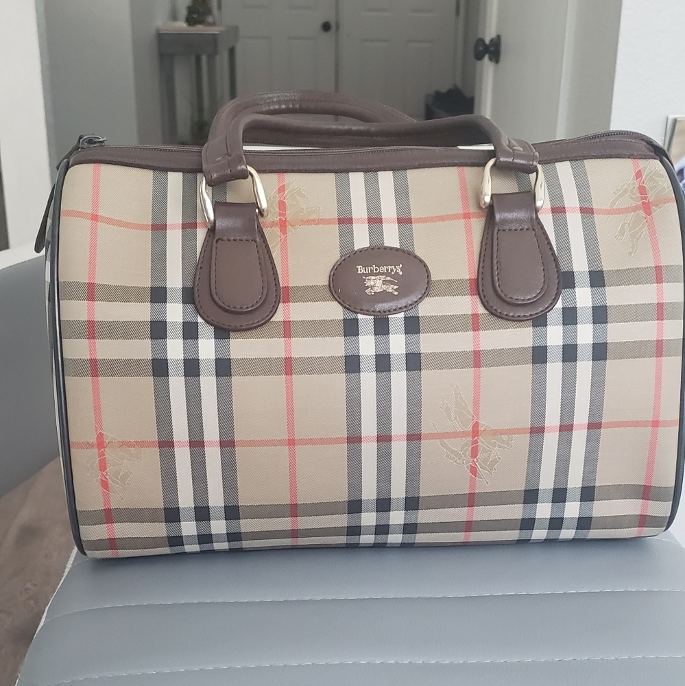 Authentic Burberry Boston Bag